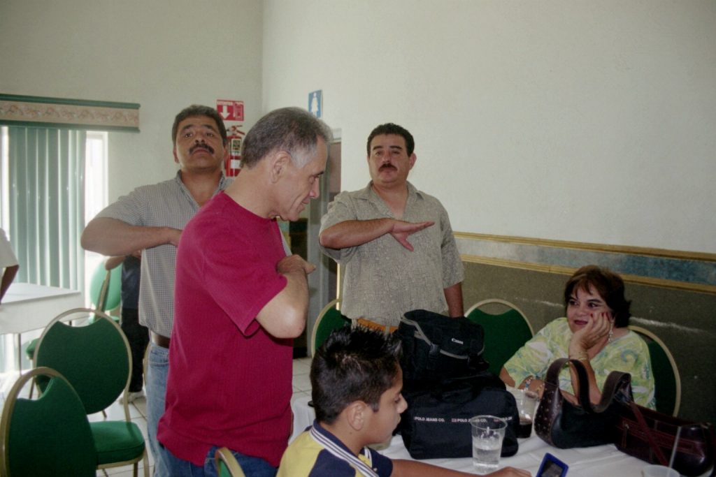 IMG001